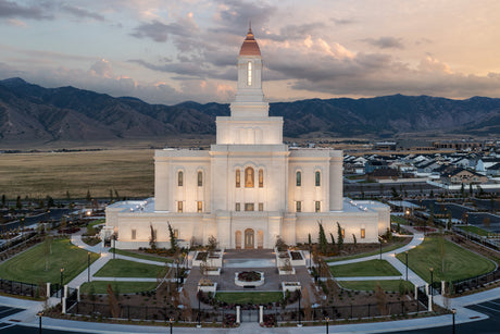Deseret Peak Temple - Sentinel