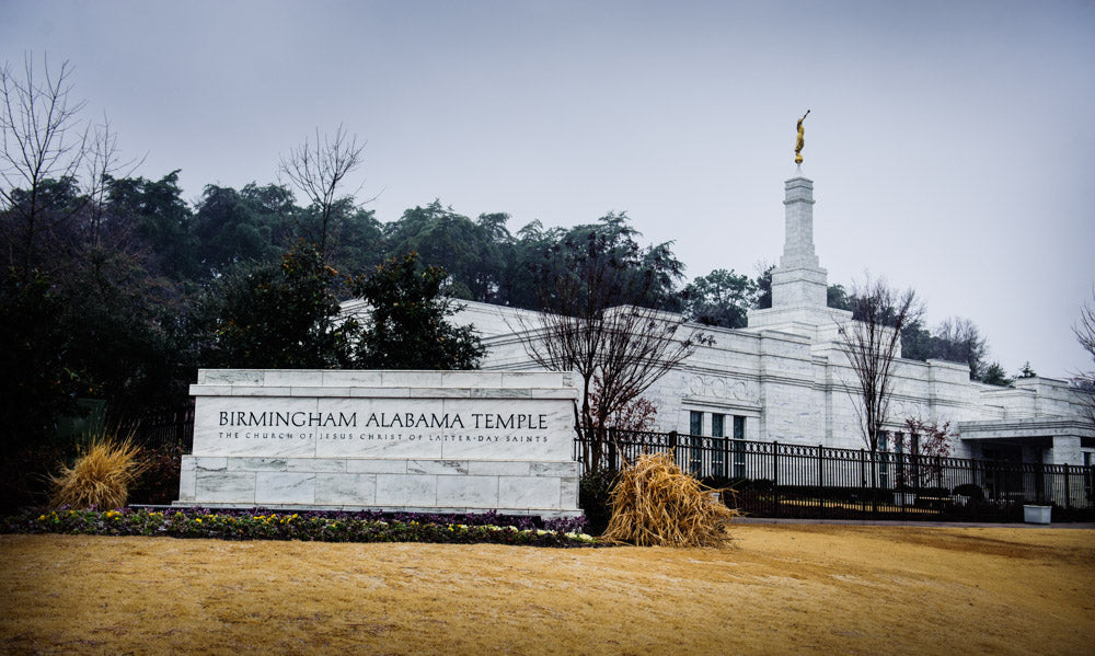 Birmingham Temple - Golden Sign