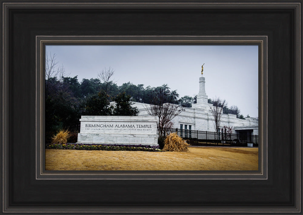 Birmingham Temple - Golden Sign