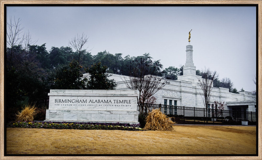 Birmingham Temple - Golden Sign